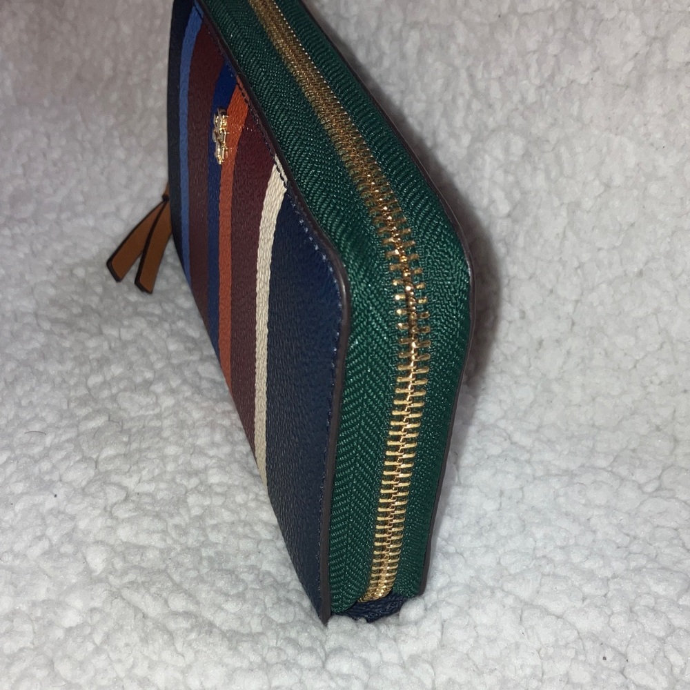 Tory Burch Multicolor Striped zip around Wallet Excellent Condition - Picture 5 of 16